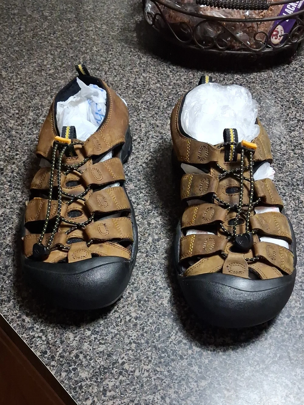 Men's  Keen Brown Outdoor Closed-Toe Water Proof Sandals Sz 10